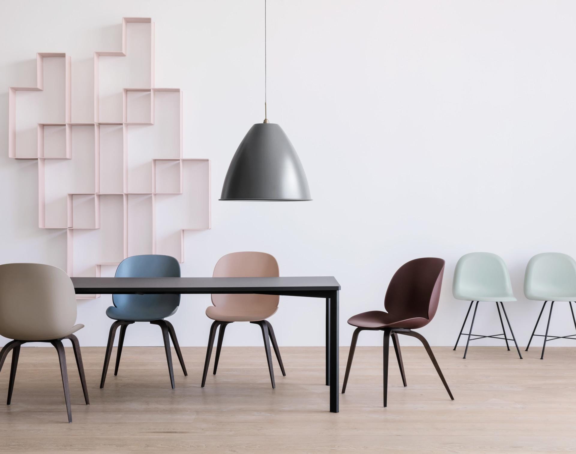 GUBI BEETLE chair, front upholstered - Image 4
