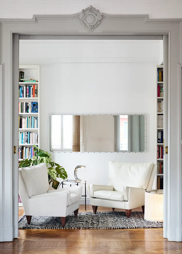 GUBI V11 ottoman - Image 3