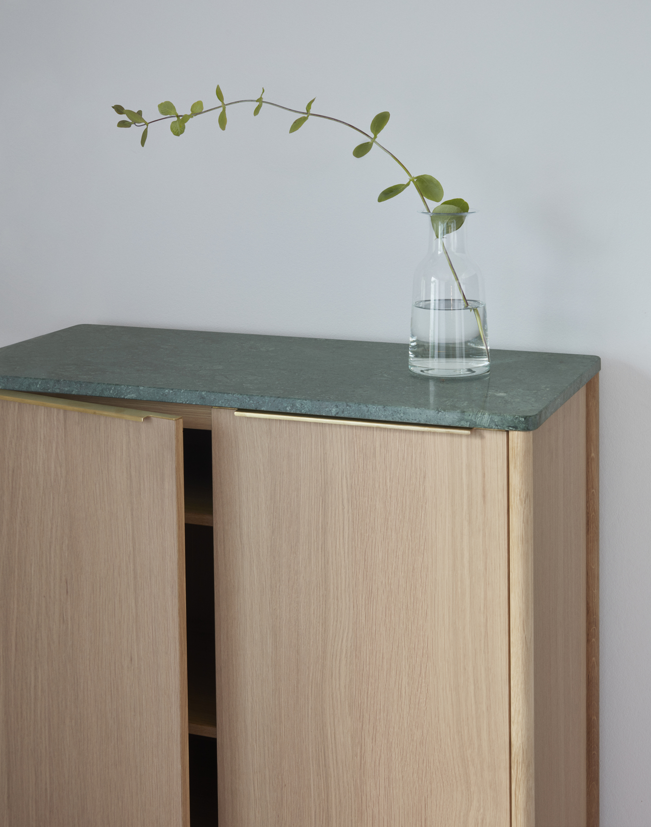 Fritz Hansen JUT cabinet, high - Image 3