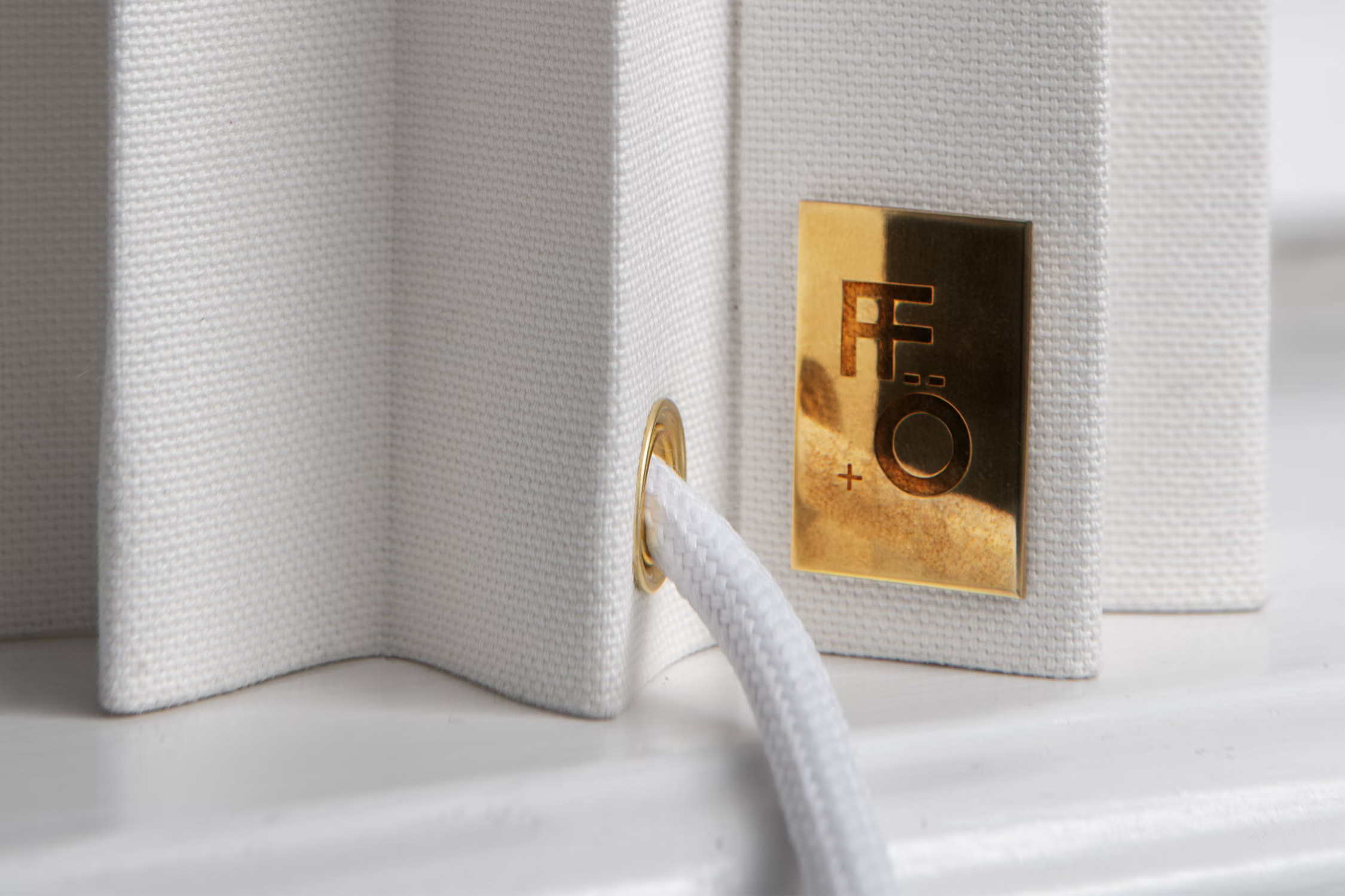 Örsjö PLISSÉ table lamp - Image 4
