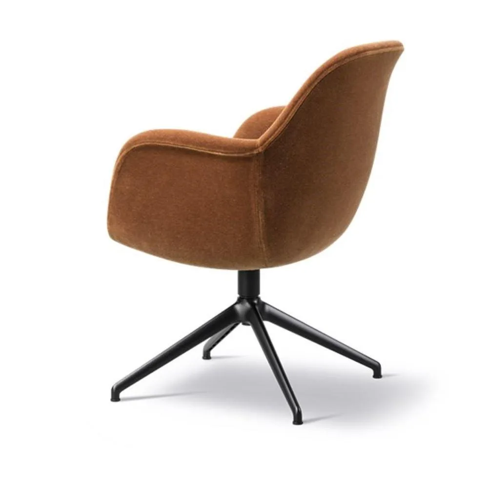 Fredericia SWOON chair, swivel base, brown/black - Image 2