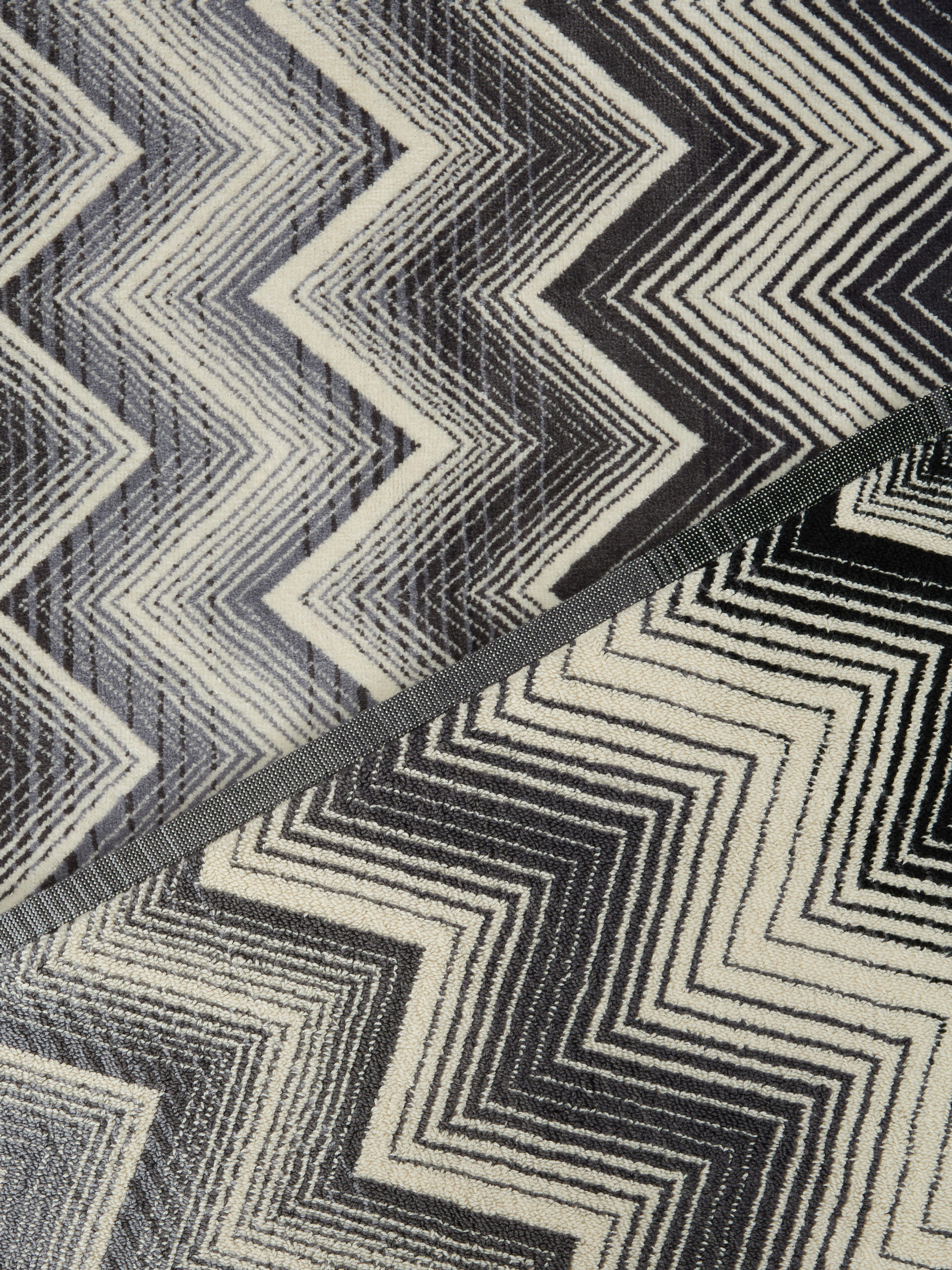 Missoni Home MAREA bath sheet, 601 - Image 2