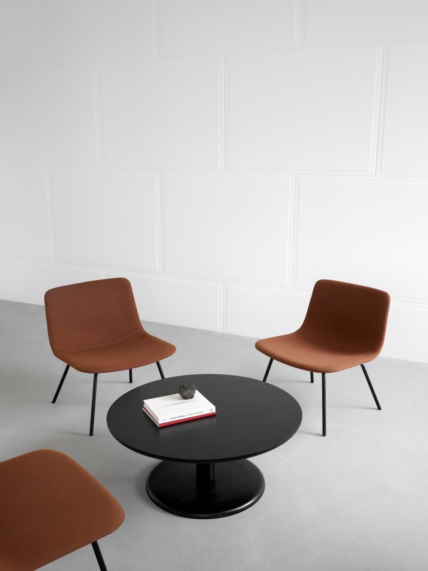 Fredericia PON coffee table Ø 90 cm, black lacquered oak - Image 2