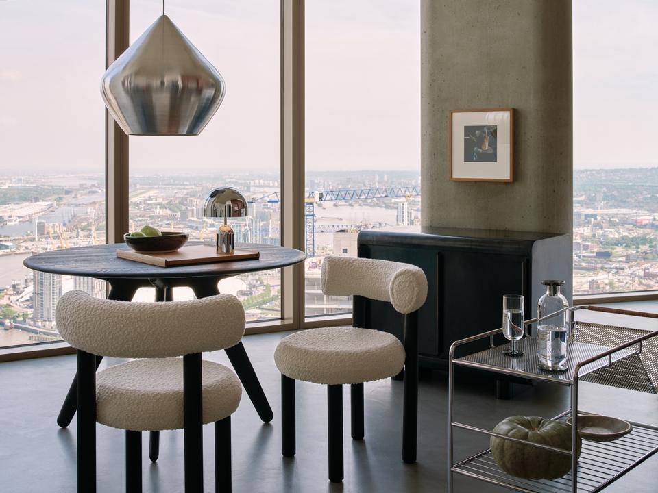 Tom Dixon FAT dining chair, wooden legs - Image 3