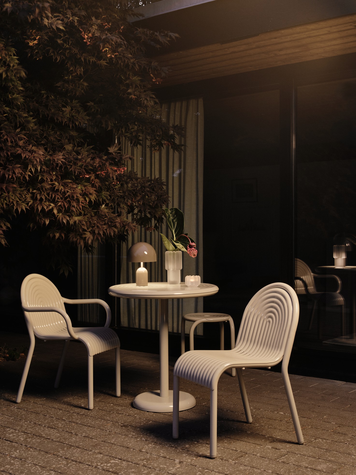 Tom Dixon GROOVE-pöytä, pyöreä - Image 5