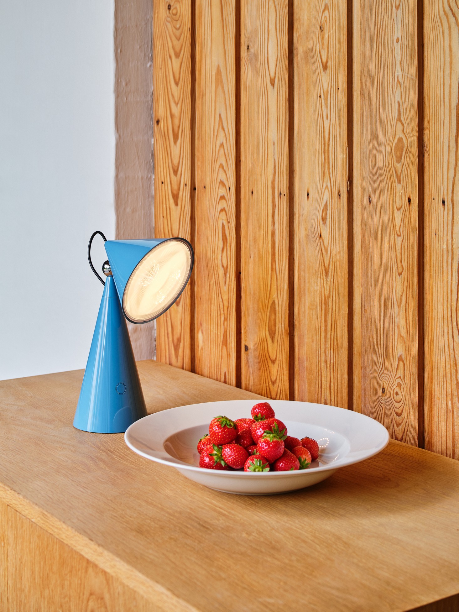 Tom Dixon POSE PORTABLE -pöytävalaisin - Image 12