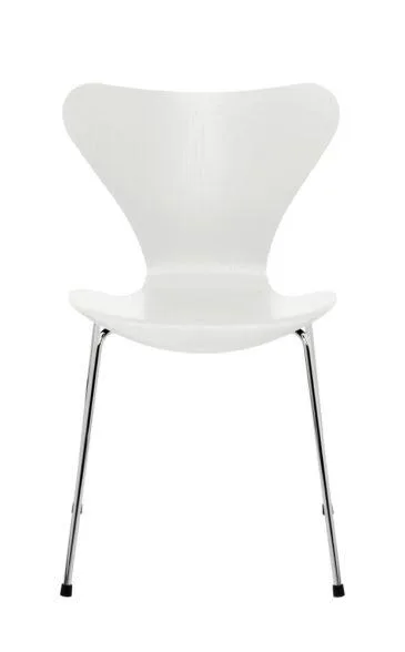 Fritz Hansen SERIES 7 chair