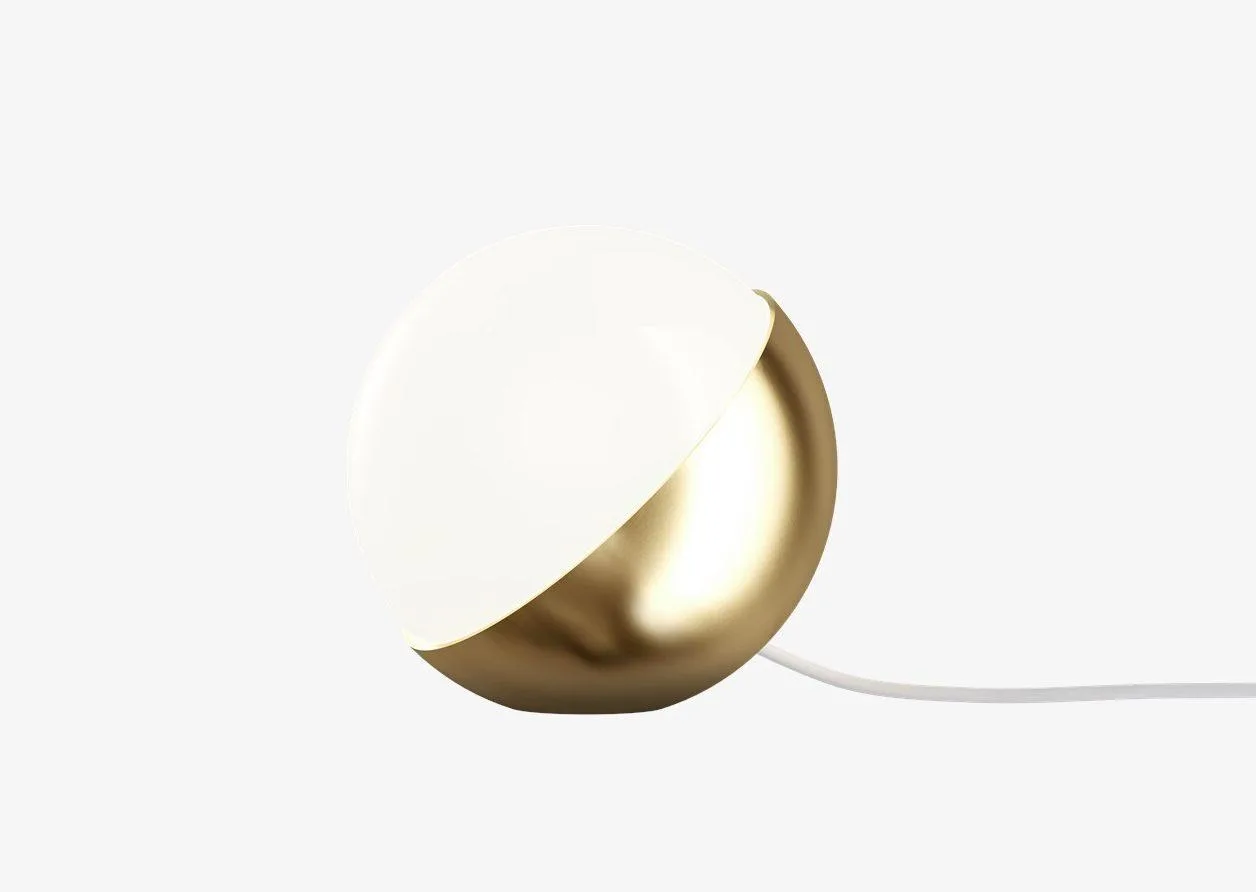 Louis Poulsen VL STUDIO -floor/table lamp Ø 150 mm, brass