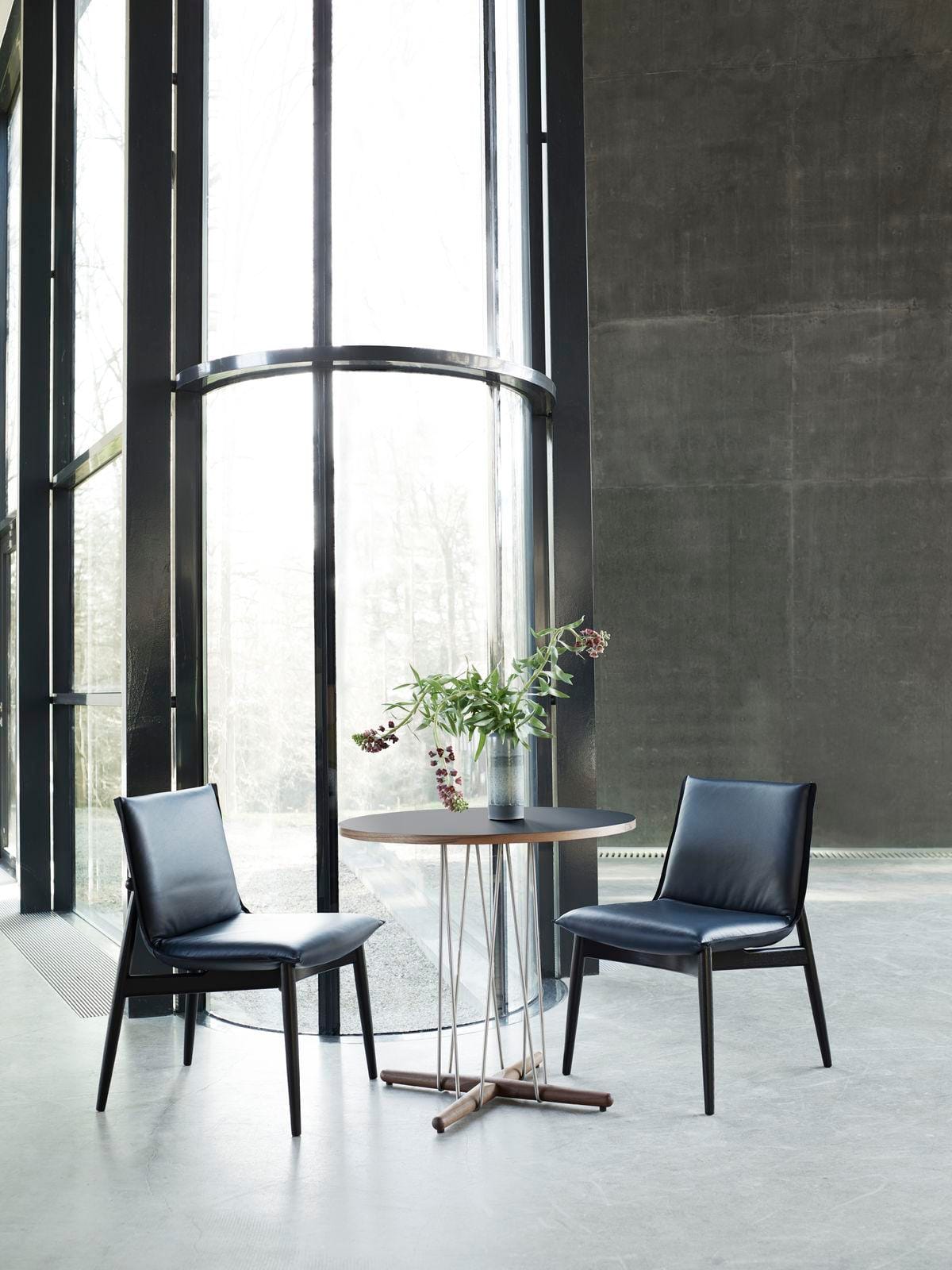 Carl Hansen E004 EMBRACE chair, black oak / leather - Image 3