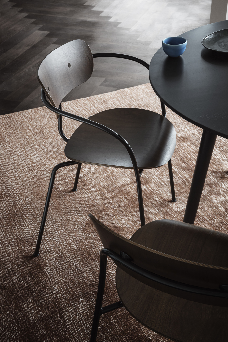 &Tradition PAVILION AV2 chair - Image 4