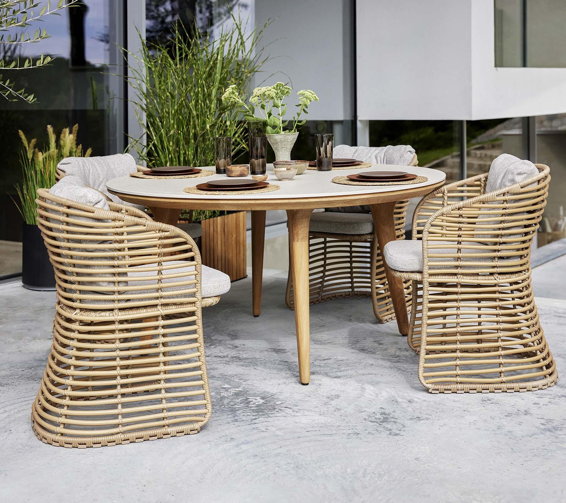 Cane-line ASPECT -ruokapöytä Ø144 cm, beige (travertine look)/tiikki - Image 2