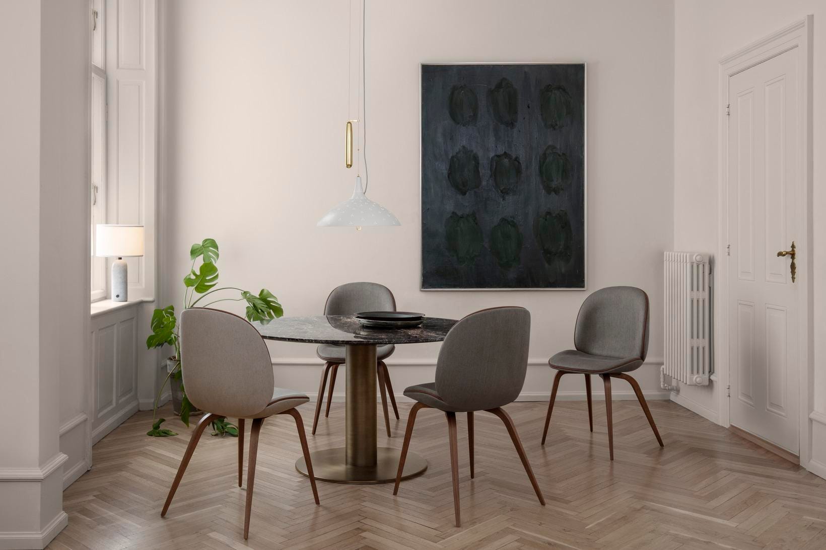 GUBI 2.0 dining table - Image 3