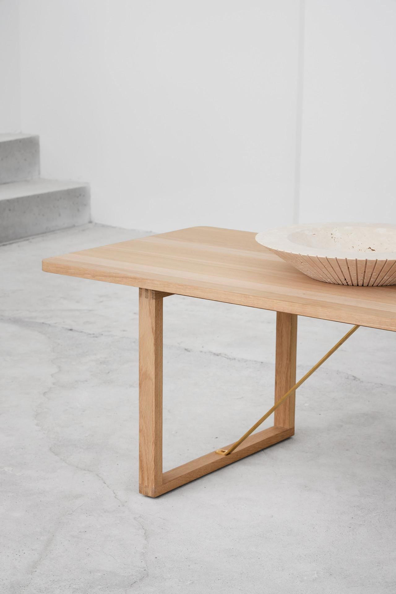 Fredericia BM67 5367 -coffee table, 140x55 cm, soaped oak - Image 4