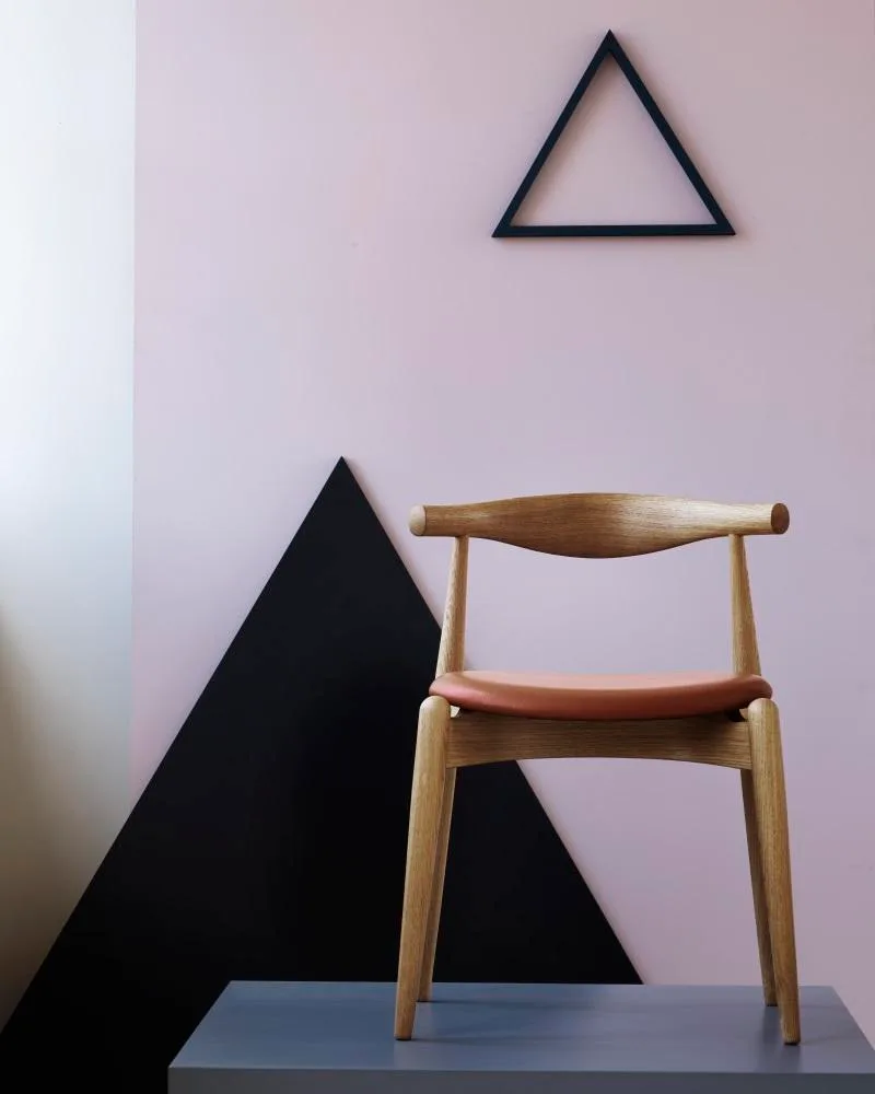Carl Hansen CH20 chair, oiled oak / light leather - Image 3