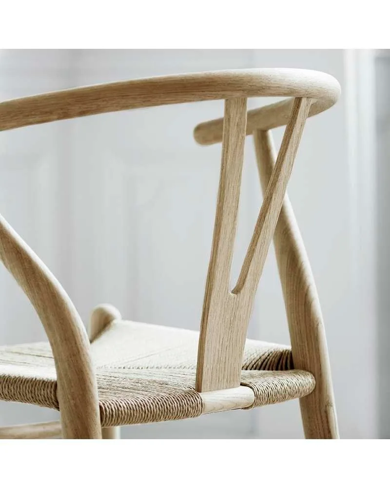 Carl Hansen CH24 -tuoli, öljytty tammi/musta istuin - Image 4