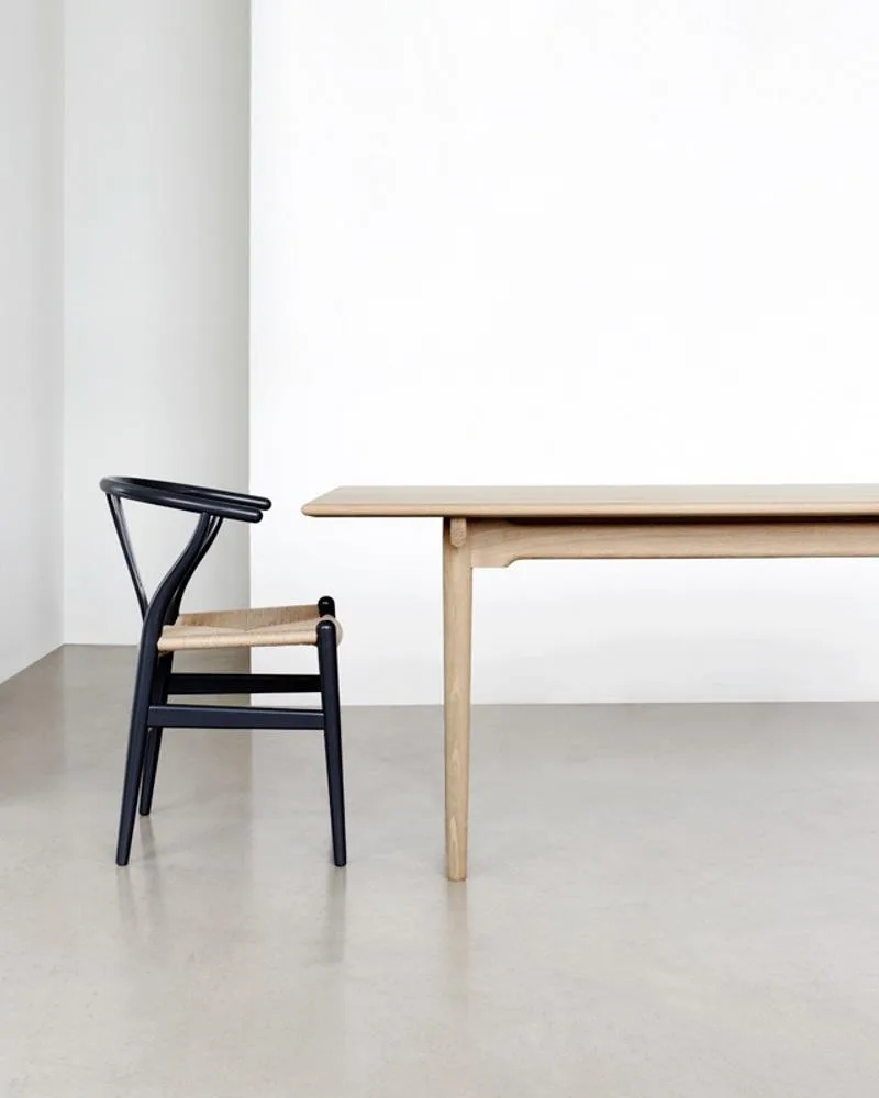 Carl Hansen CH24 -tuoli, öljytty savupetsattu tammi/luonnonvärinen istuin - Image 6