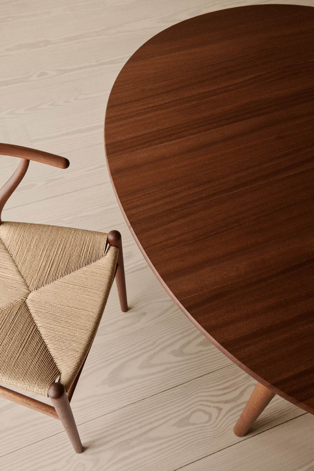 Carl Hansen CH337 dining table - Image 3