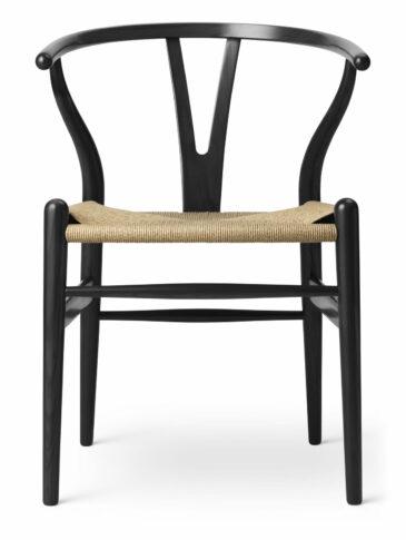 Carl Hansen CH24 -tuoli, musta tammi/luonnonvärinen istuin