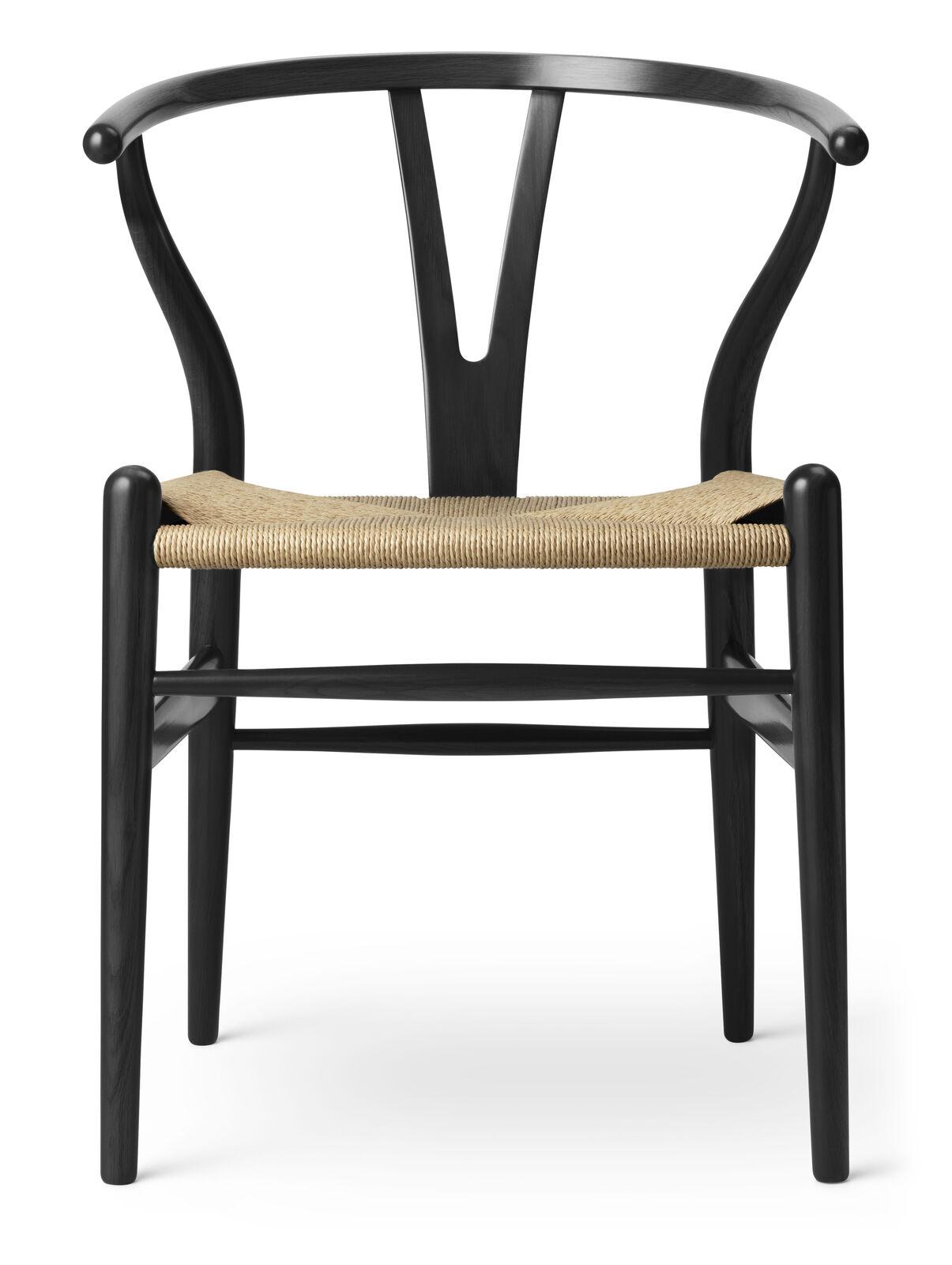 Carl Hansen CH24 -tuoli, musta tammi/luonnonvärinen istuin