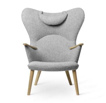 Carl Hansen CH78 MAMA BEAR armchair, light grey / oiled oak