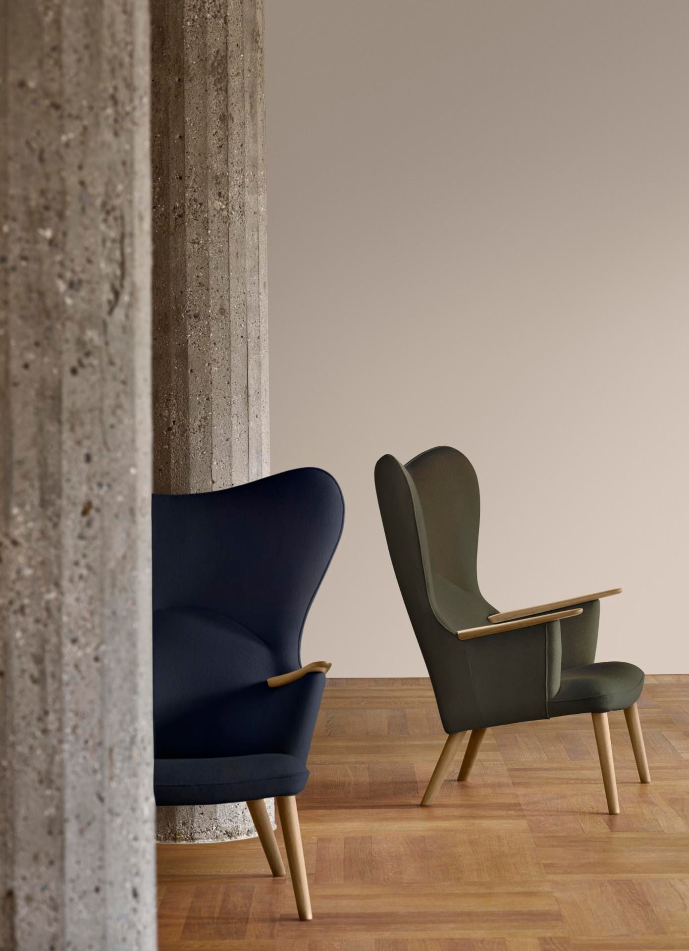 Carl Hansen CH78 MAMA BEAR armchair, green / oiled oak - Image 2