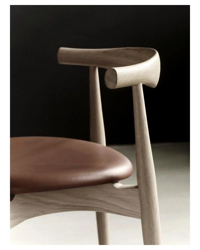 Carl Hansen CH20 chair, oiled oak / light leather - Image 4
