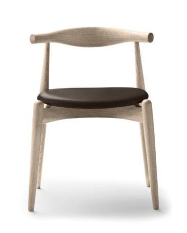 Carl Hansen CH20 -tuoli, valkoöljytty tammi/tummanruskea nahka