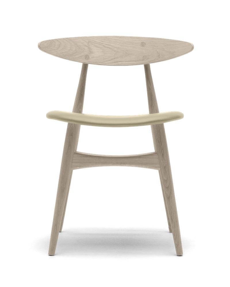 Carl Hansen CH33P chair, white oiled oak / light leather