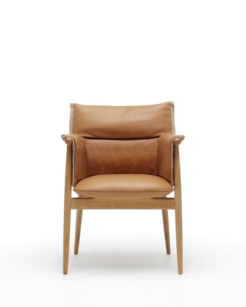 Carl Hansen E005 EMBRACE chair, oiled oak / leather - Image 2