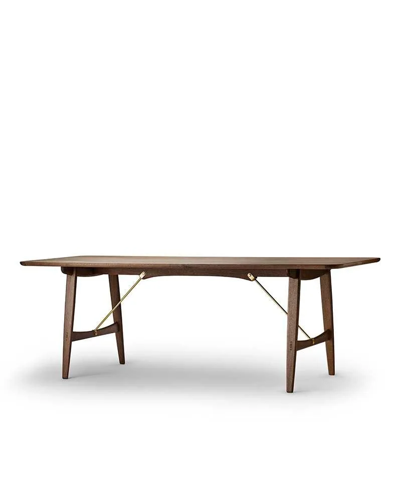Carl Hansen BM1160 table, oiled walnut / brass