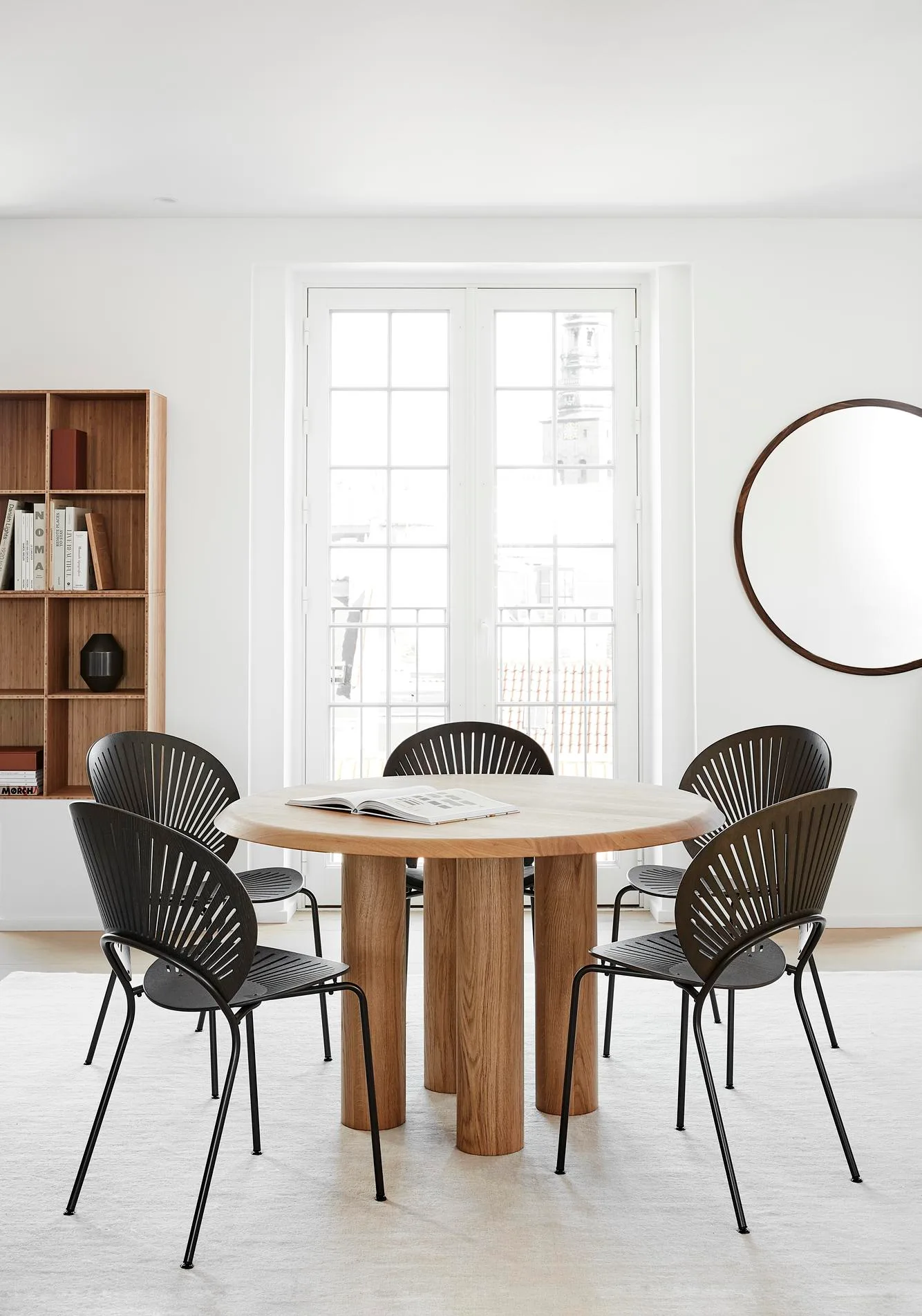 Fredericia ISLETS -dining table, Ø 120 cm, light oiled oak - Image 2
