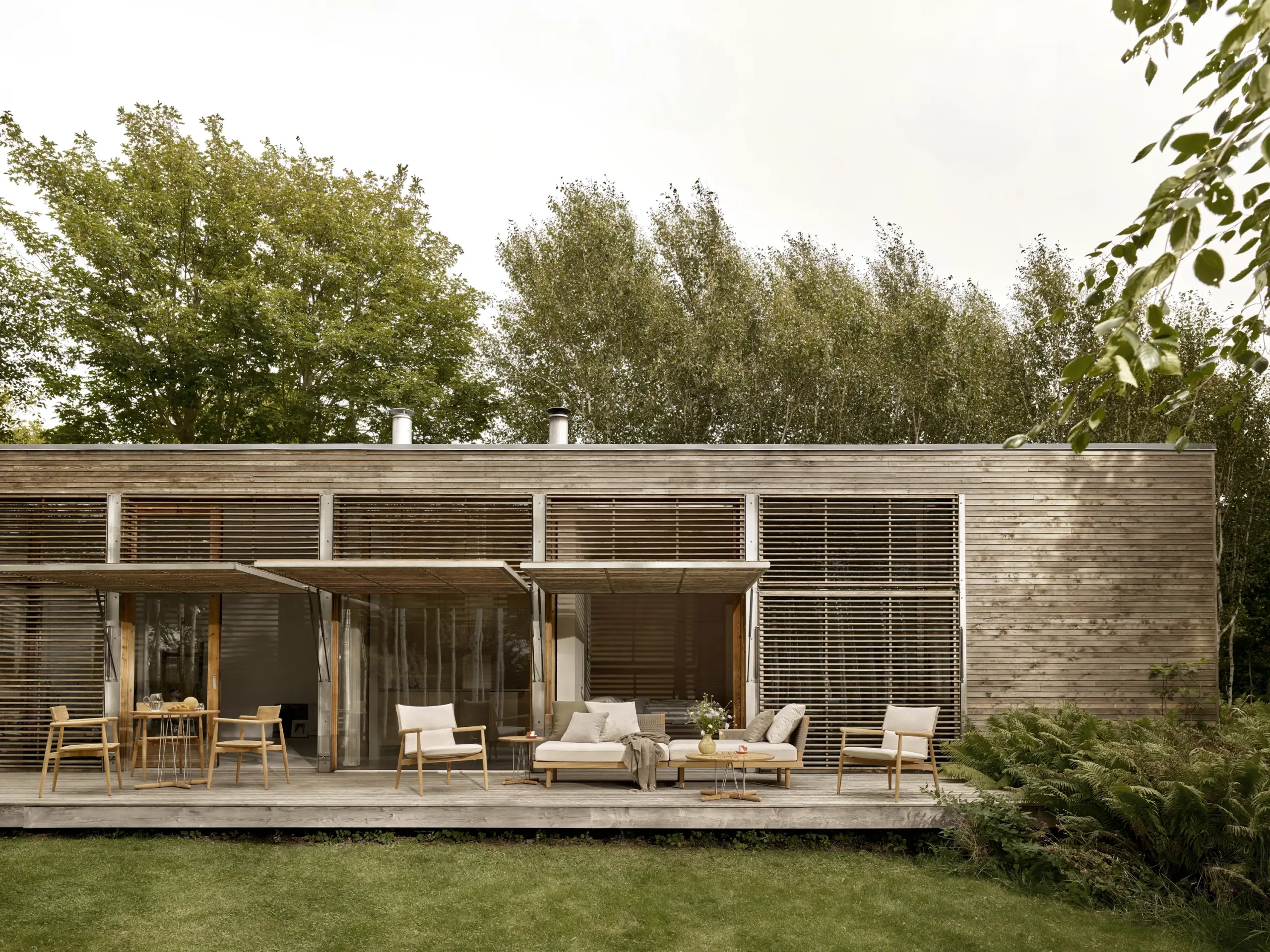 Carl Hansen E018 EMBRACE -nojatuoli - Image 8