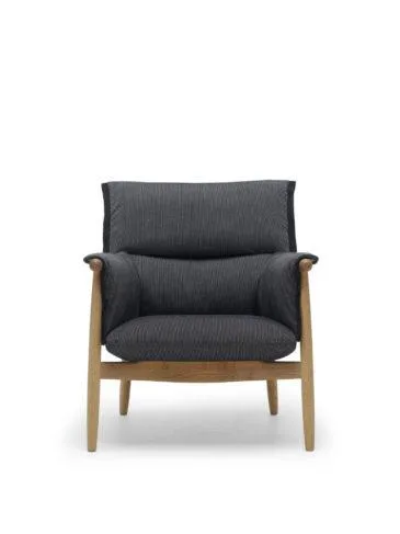 Carl Hansen E015 EMBRACE armchair, oiled oak / fabric upholstery