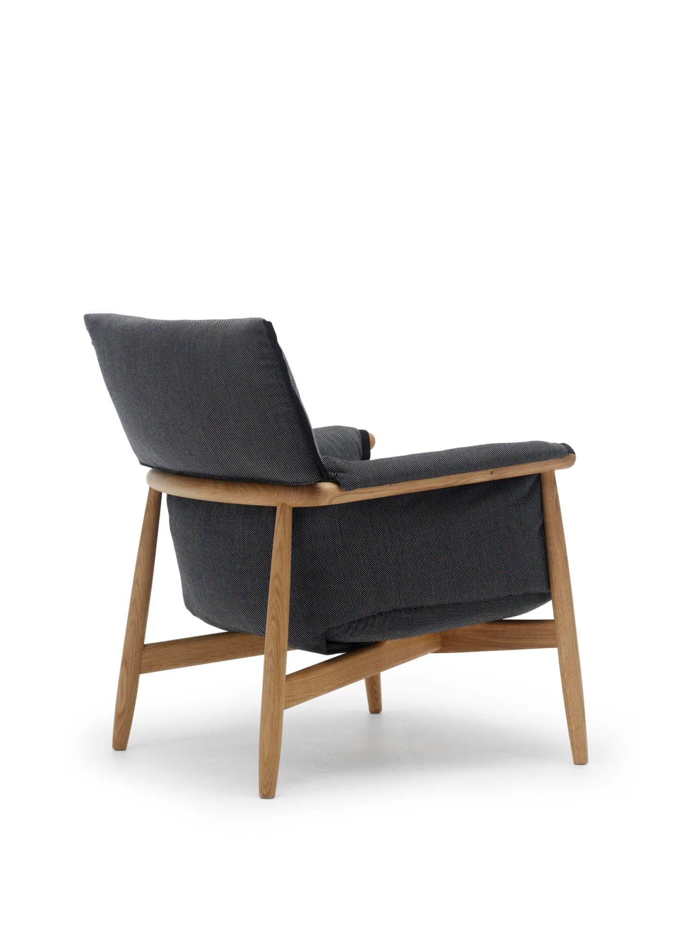 Carl Hansen E015 EMBRACE armchair, oiled oak / fabric upholstery - Image 2