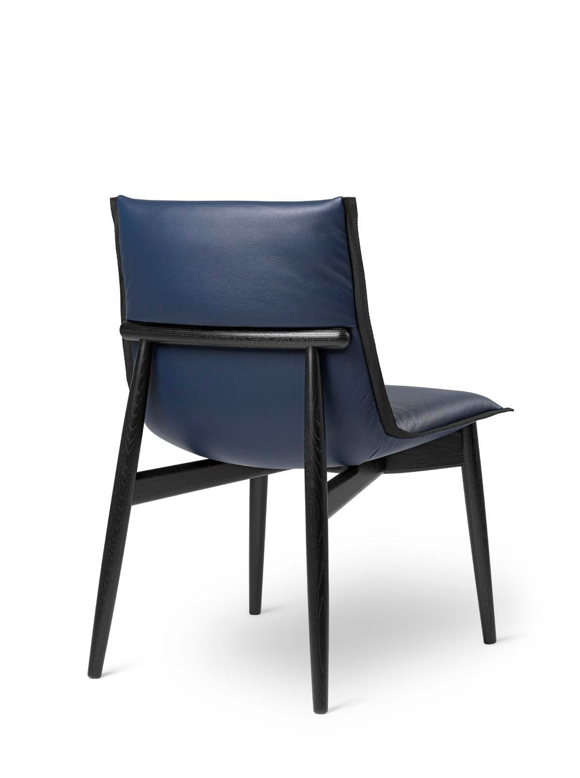 Carl Hansen E004 EMBRACE chair, black oak / leather - Image 2