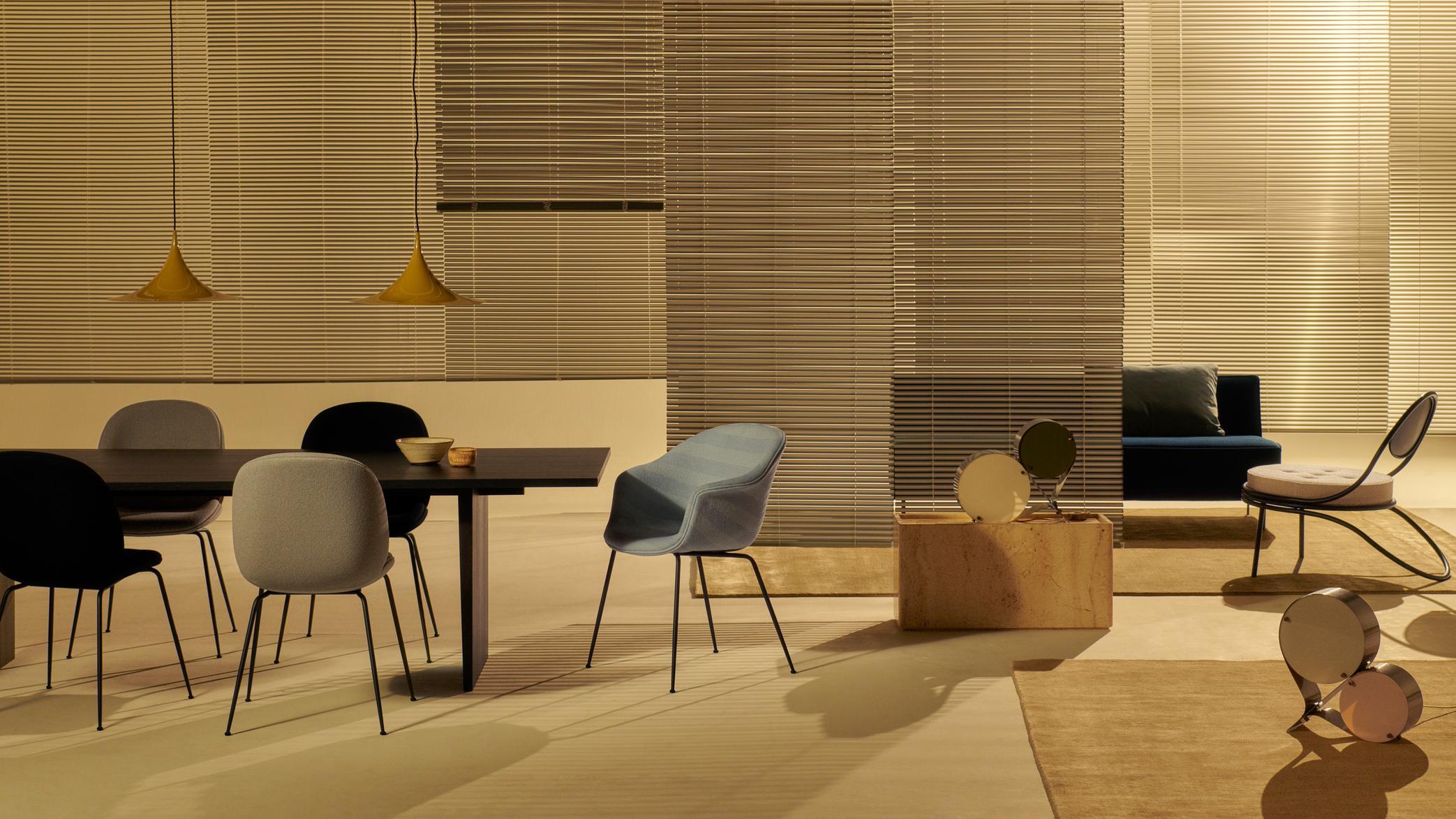 GUBI BAT dining chair, fully upholstered - Image 9