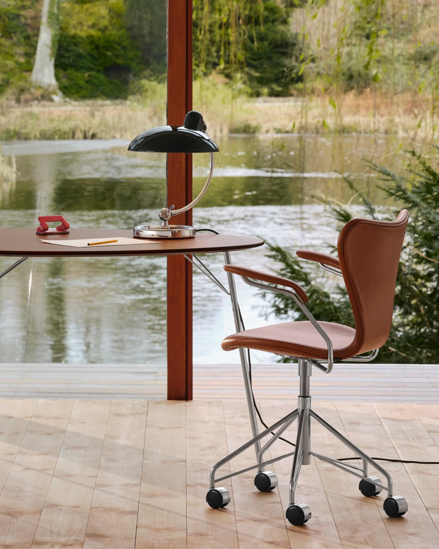 Fritz Hansen EGG -pöytä - Image 6