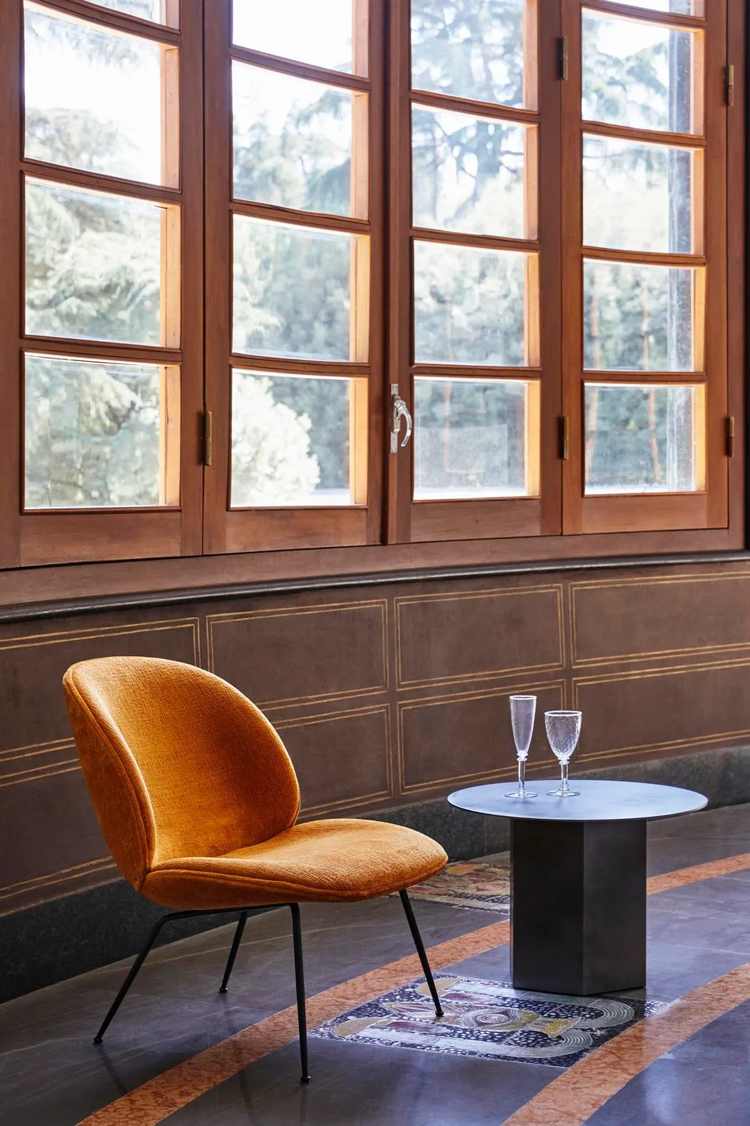 GUBI BEETLE lounge chair - Image 4