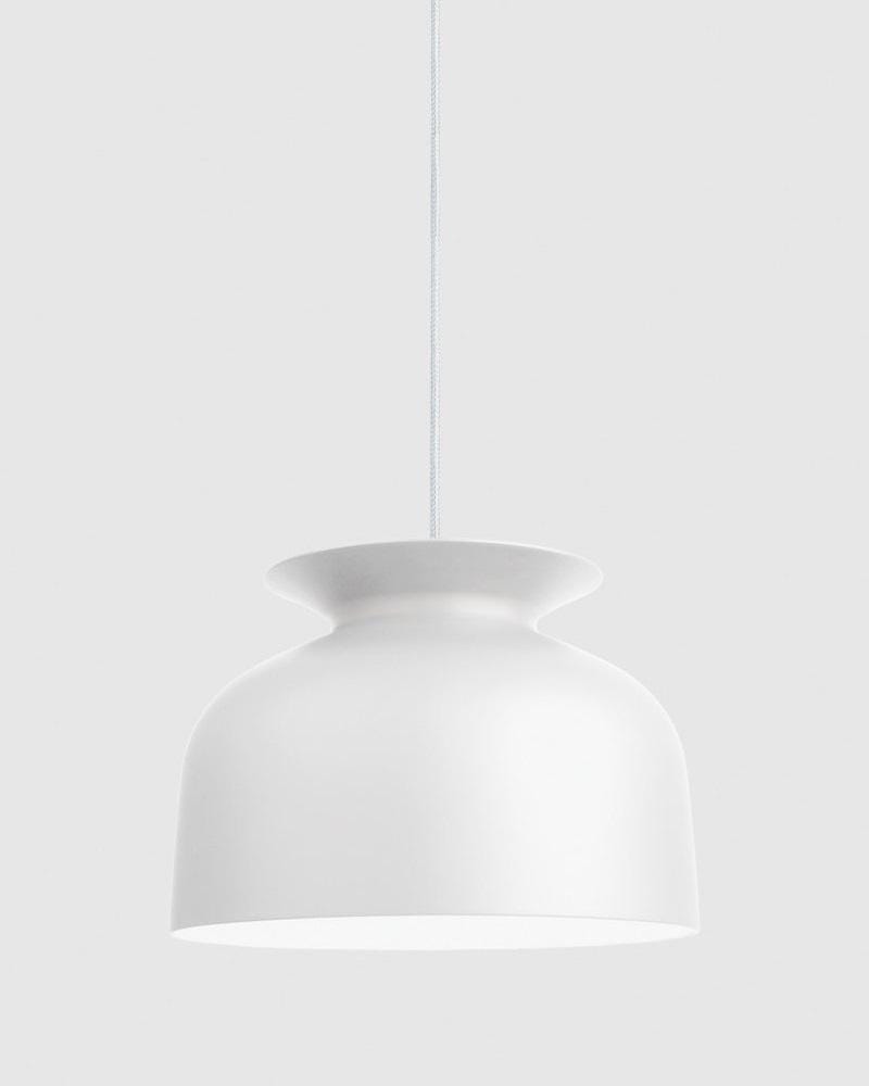 GUBI RONDE Ø40cm -riippuvalaisin, valkoinen