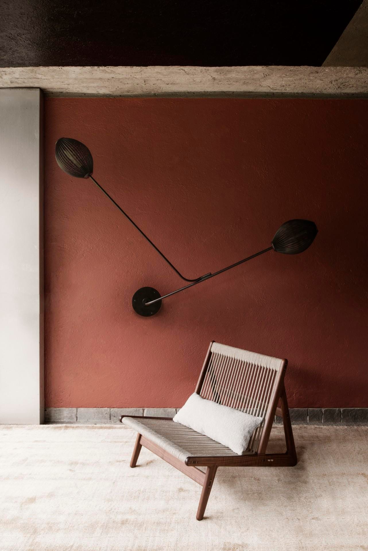 GUBI SATELLITE wall lamp, black - Image 3
