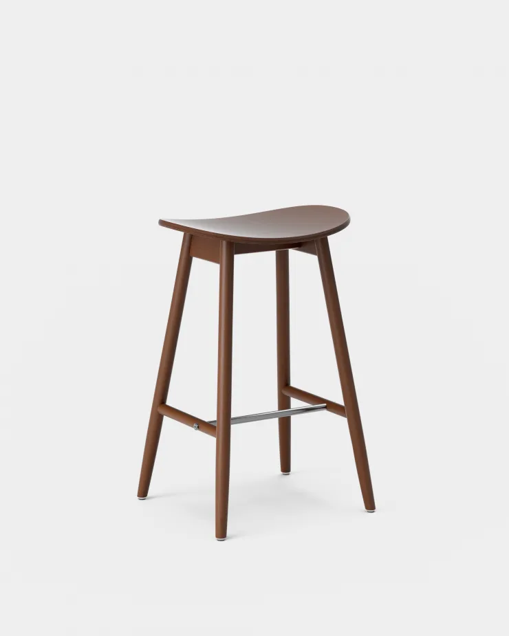 Massproductions ICHA -baarituoli 65 cm, pähkinäpetsattu pyökki