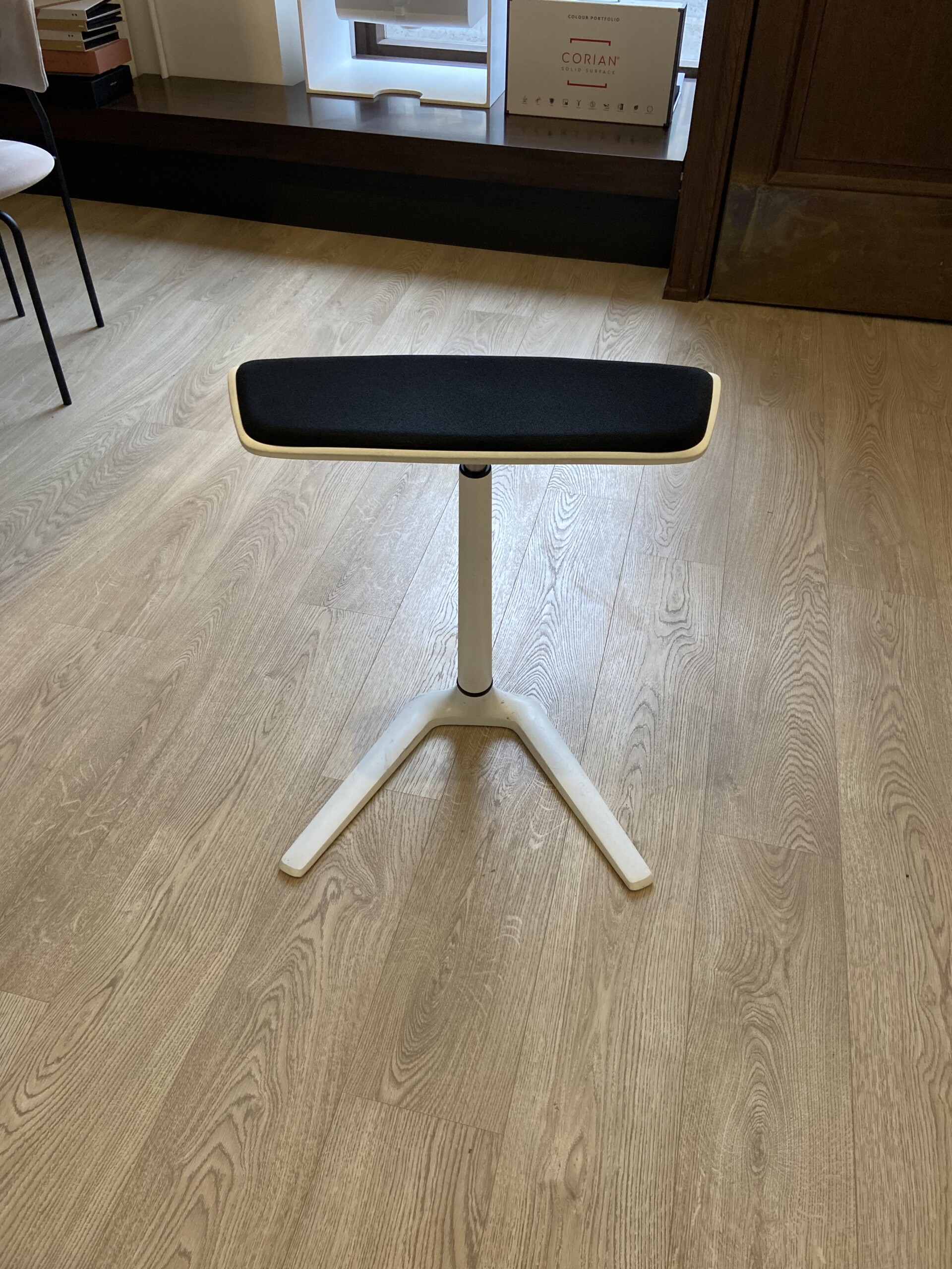 Interstuhl KINETICis5 700K -seisomatuoli, outlet - Image 2