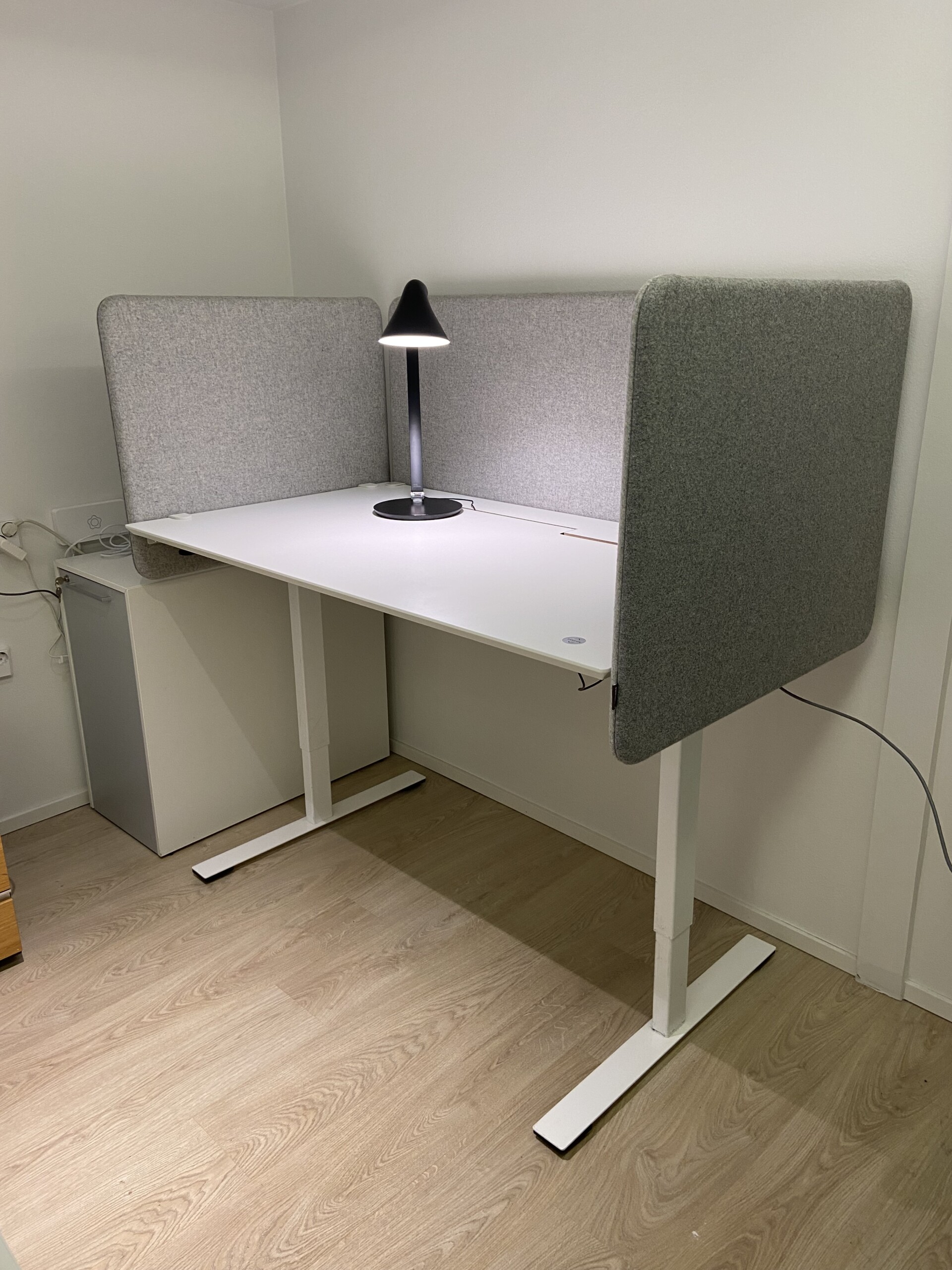 Dencon DELTA-apteekkarinkaappi, valkoinen/harmaa, oikea, outlet - Image 3