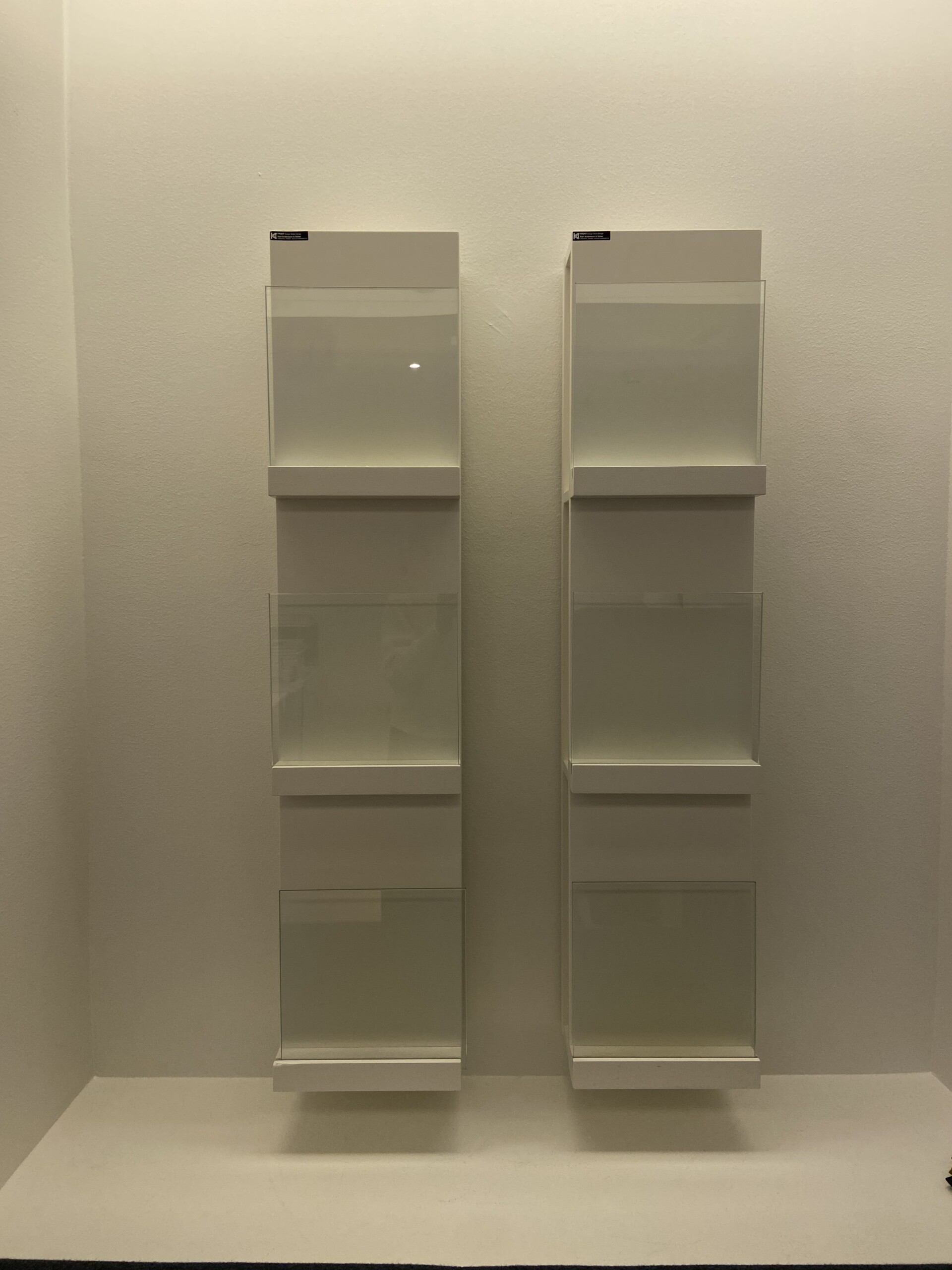 Karl Andersson & Söner FRONT-esitehylly 3-osainen (2kpl jäljellä), outlet - Image 2