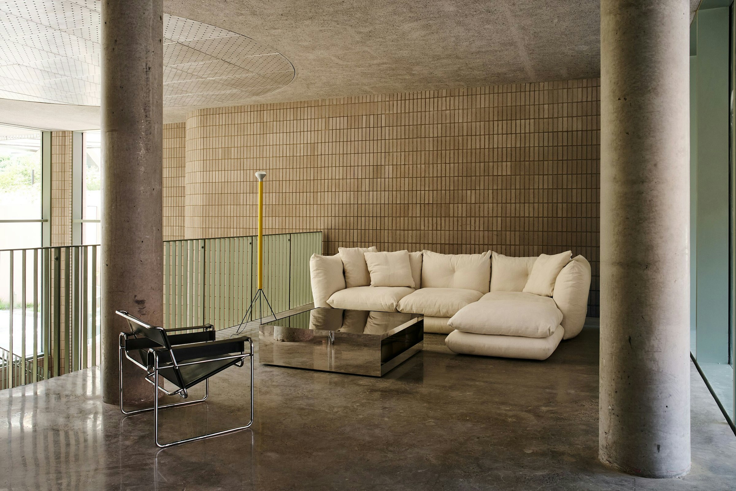 Knoll WASSILY lounge chair - Image 2