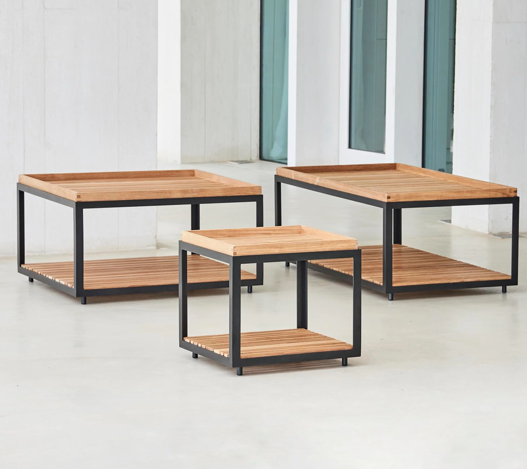 Cane-line LEVEL coffee table 79x79 cm, dark grey / teak - Image 3