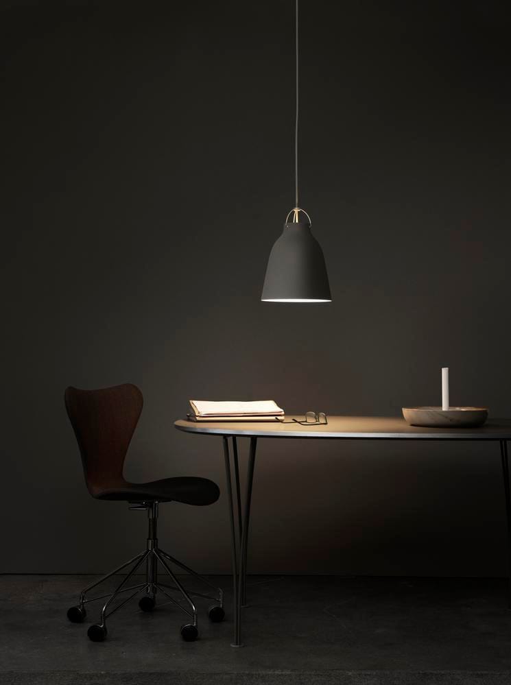Fritz Hansen SUPERELLIPSE dining table - Image 4