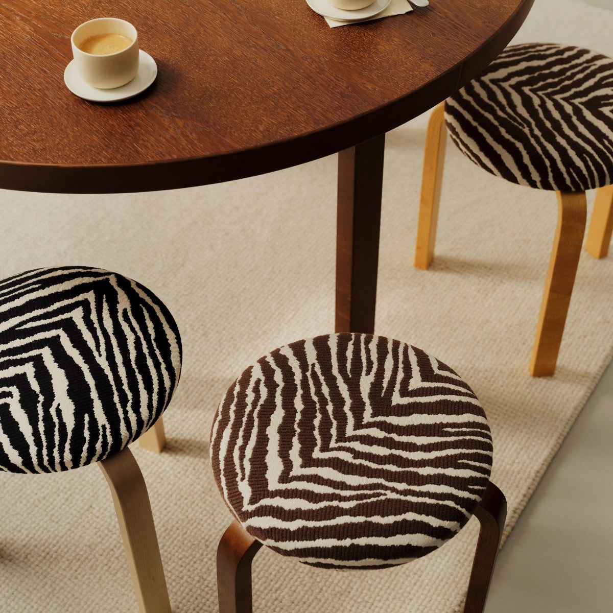 Artek JAKKARA 60 ZEBRA - Image 2