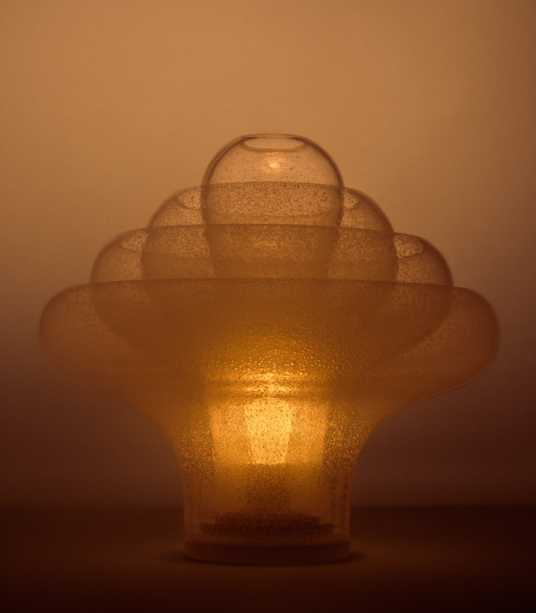 GUBI LOTUS table lamp - Image 2
