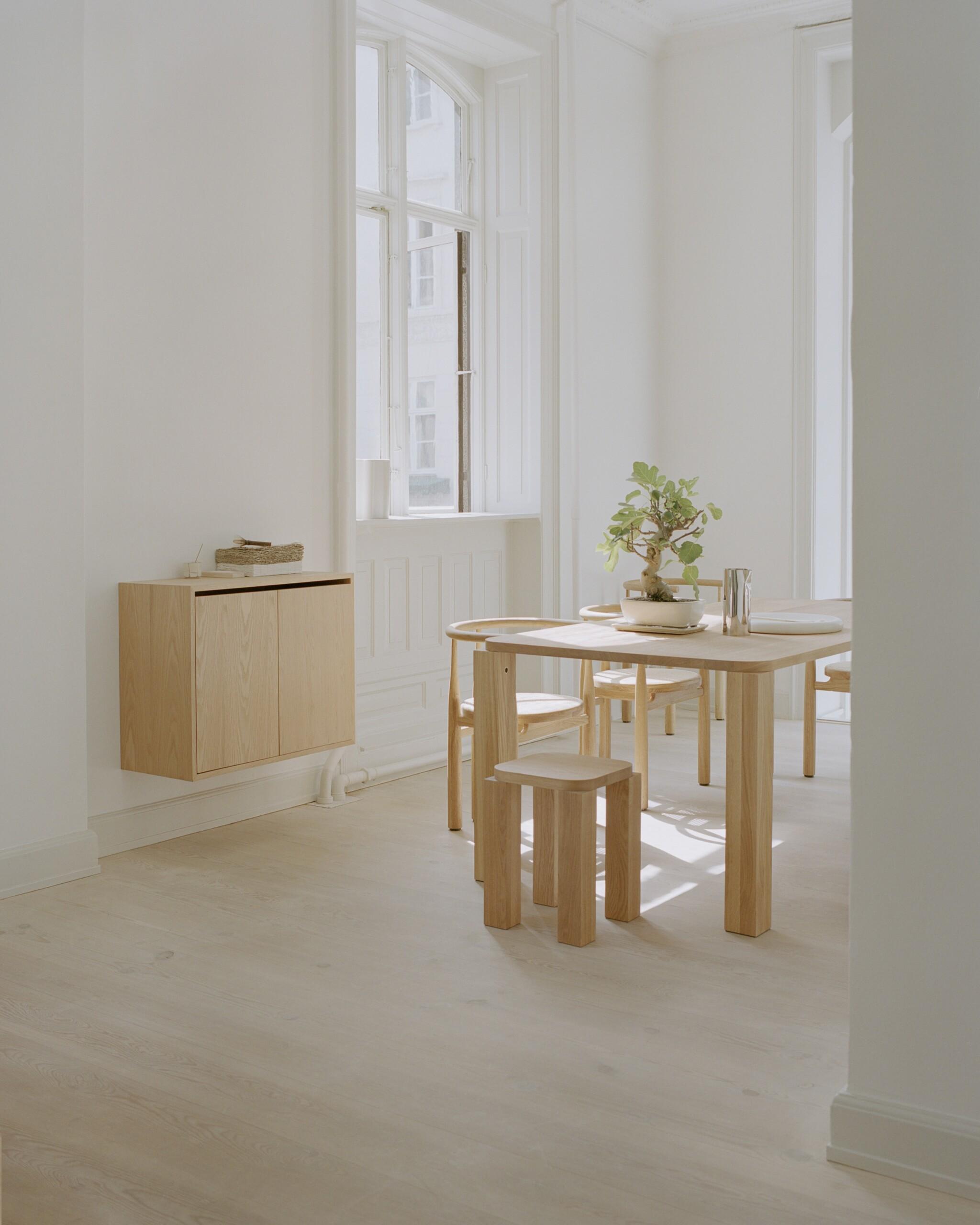 New Works BUKOWSKI chair, rattan seat - Image 4